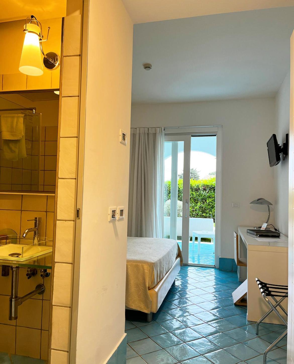 Ganimede Hotel Sperlonga Chambre photo